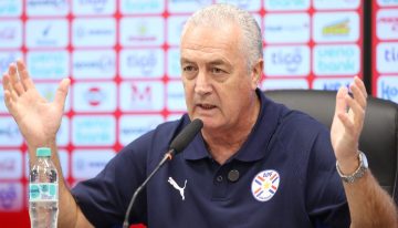 La frase viral de Gustavo Alfaro tras la clasificación de Paraguay: “Cuando veas la sombra de un gigante fijate dónde está el sol”