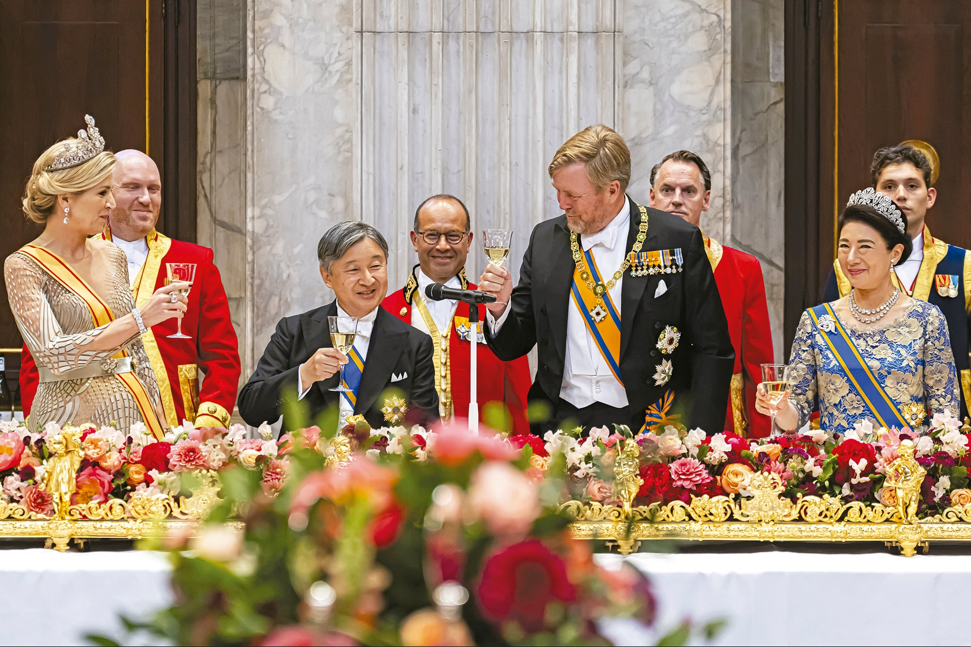 El momento del brindis en honor a los emperadores de Japón, Masako y Naruhito