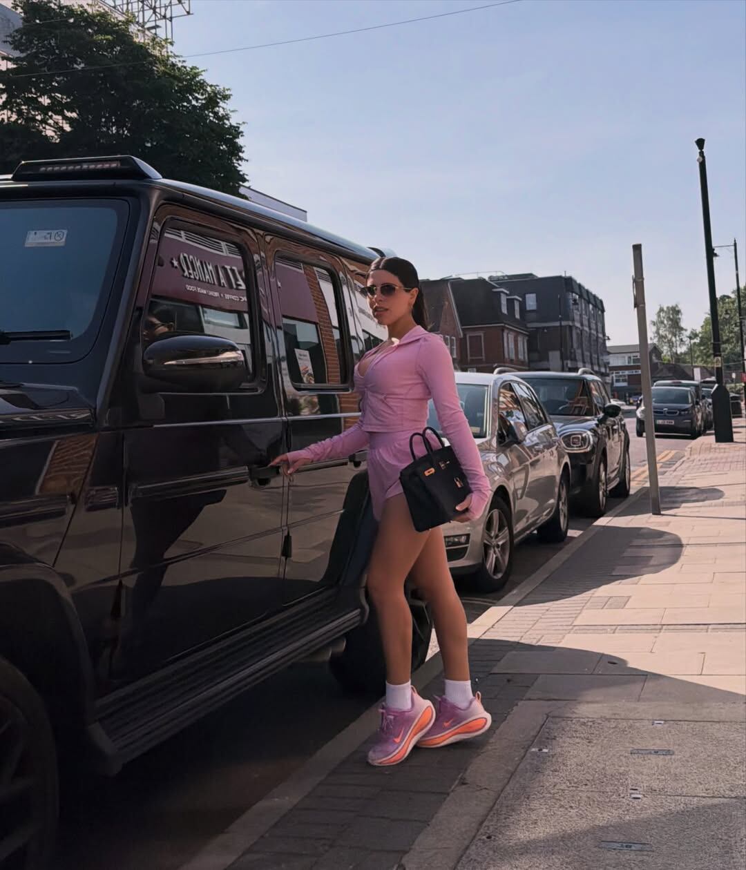 El look deportivo total pink de Valentina Foto: @valucervantes