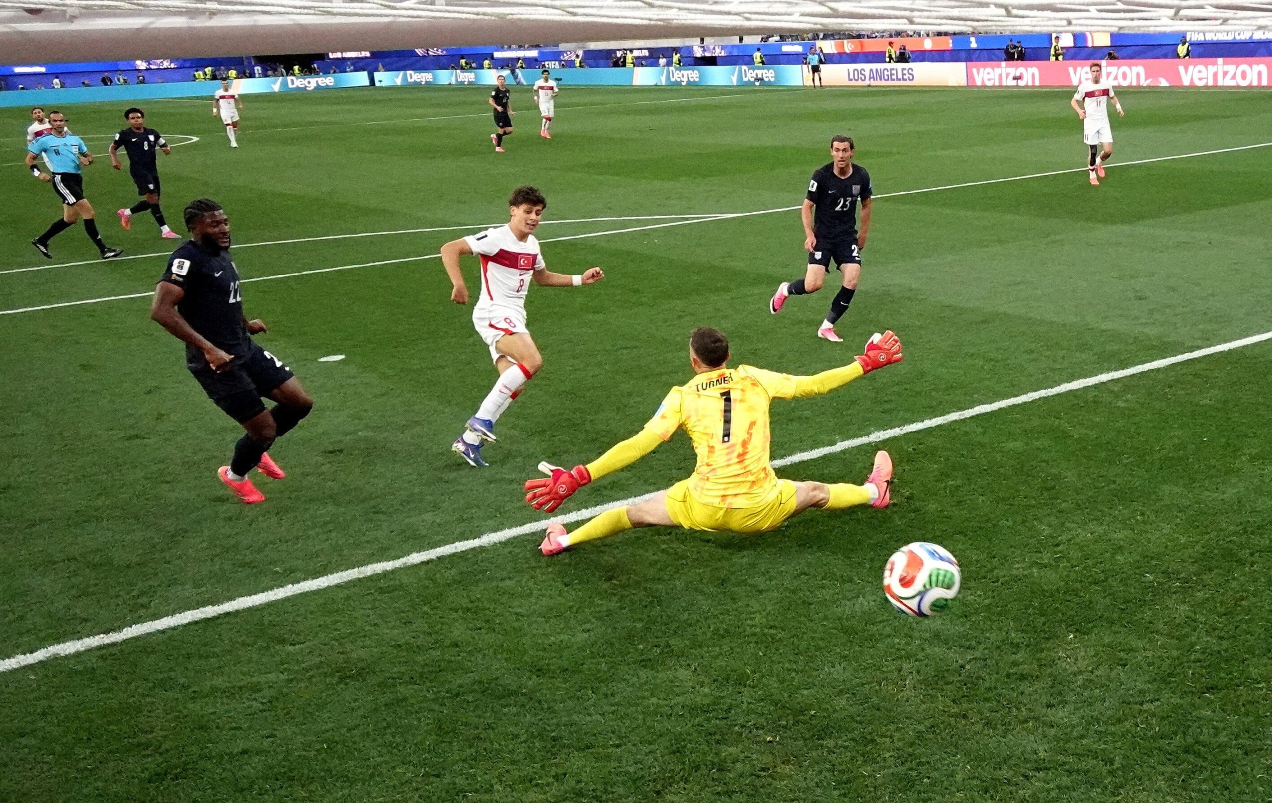 Turquía vs Estados Unidos por la fase de grupos del Mundial 2026 del 2026.