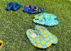 Hemos probado cuatro calcetines de piscina para niños y estos son nuestros favoritos