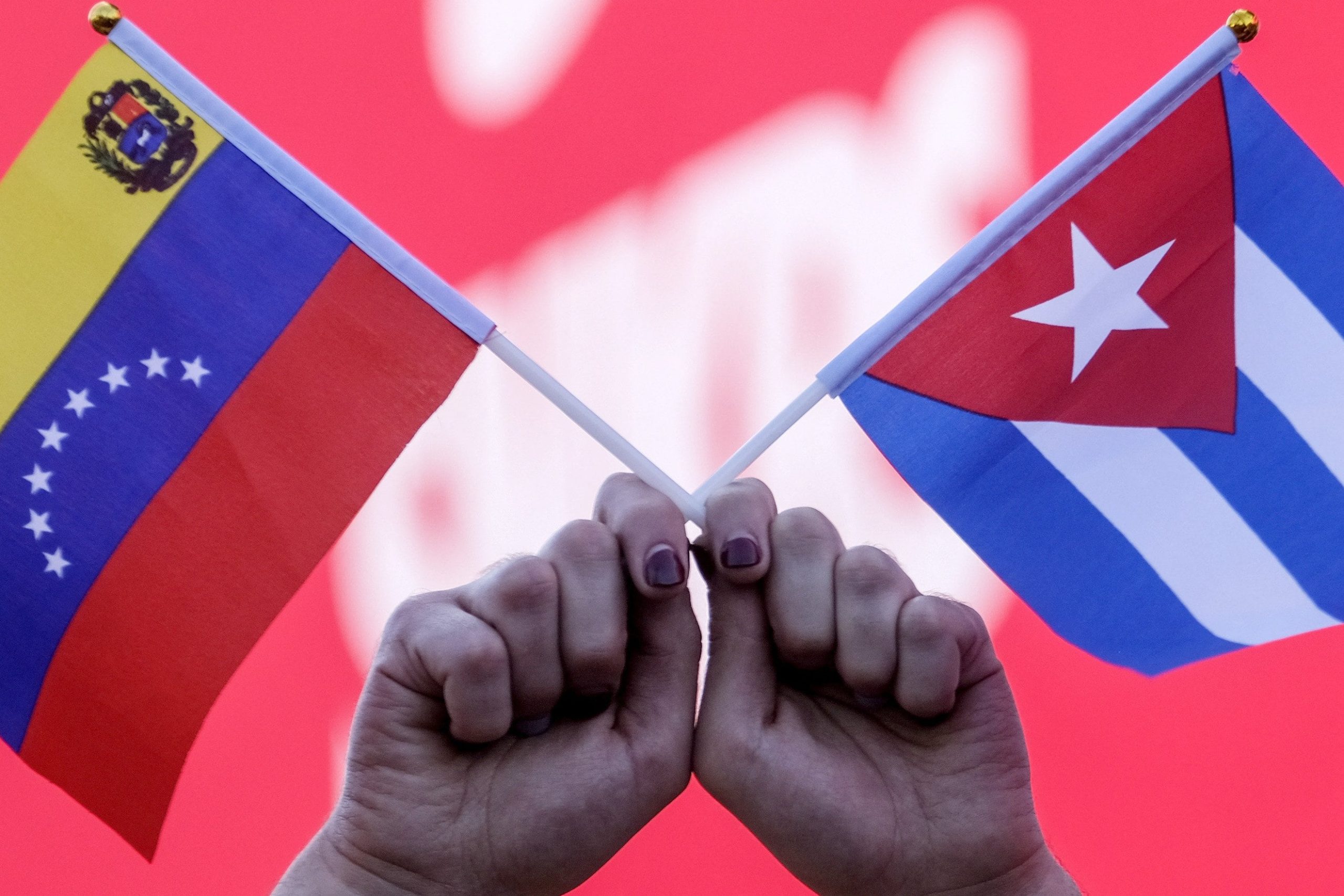 El Uscis mantuvo restricciones severas para ciudadanos de 39 países considerados de alto riesgo, incluidos Venezuela y Cuba