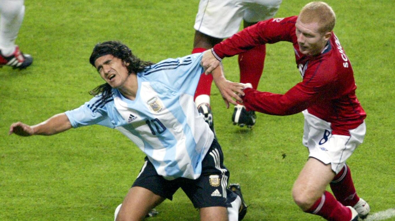 Scholes jugó el partido ante Argentina en el Mundial Corea-Japón 2002 y tuvo revancha tras la eliminación en Francia 1998 (Foto: AP).