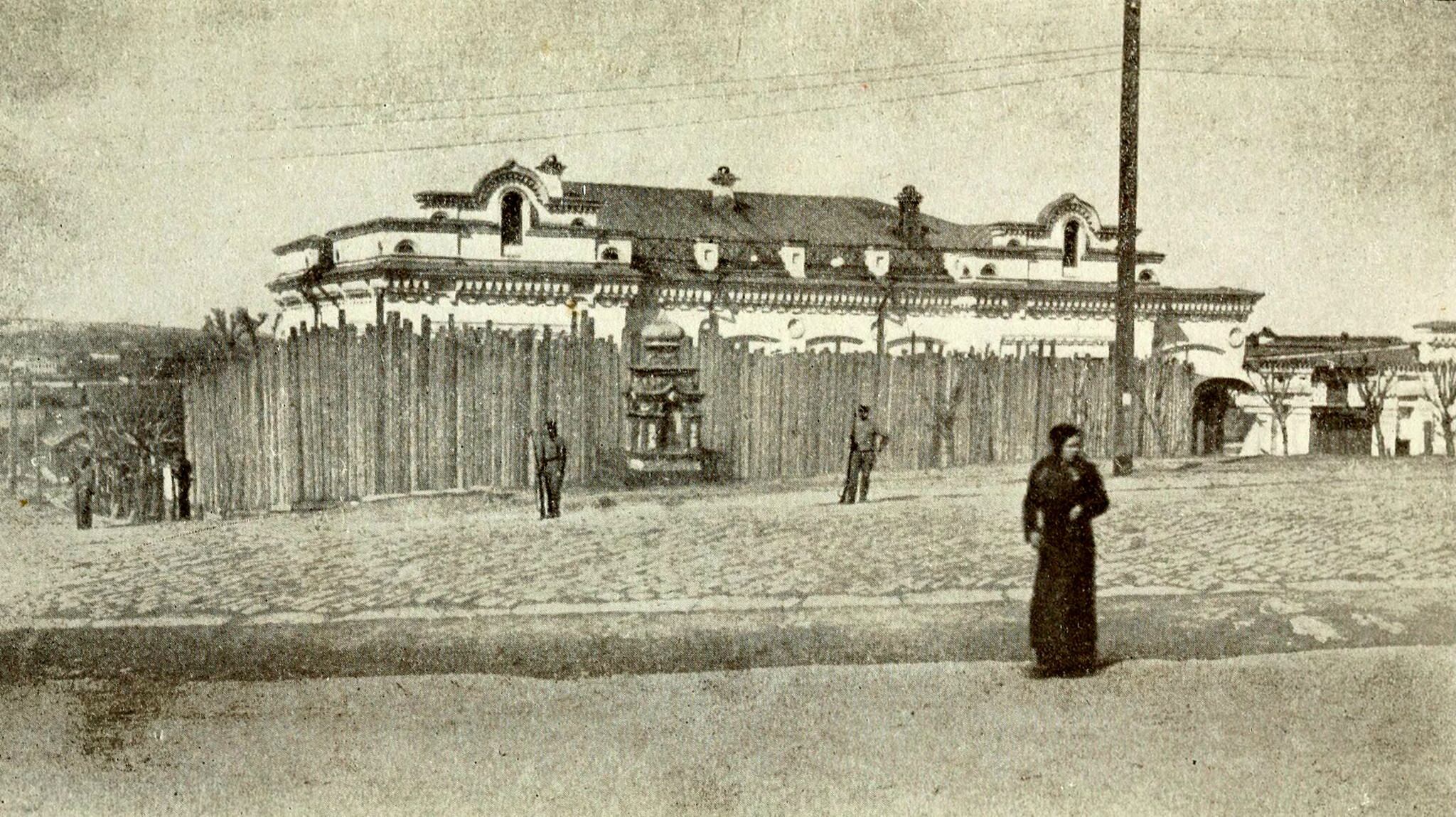 La casa Ipatiev, una vez vallada