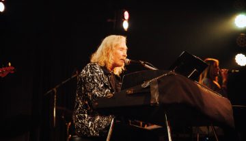 Del entrevero con Marlon Brando a recorrer el mundo con su música: la increíble vida de Marcos Valle