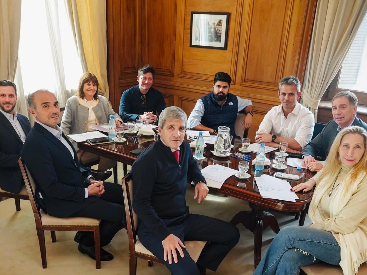 Los integrantes de la mesa política del Gobierno, en la última reunión en la Casa Rosada, ya sin Adorni