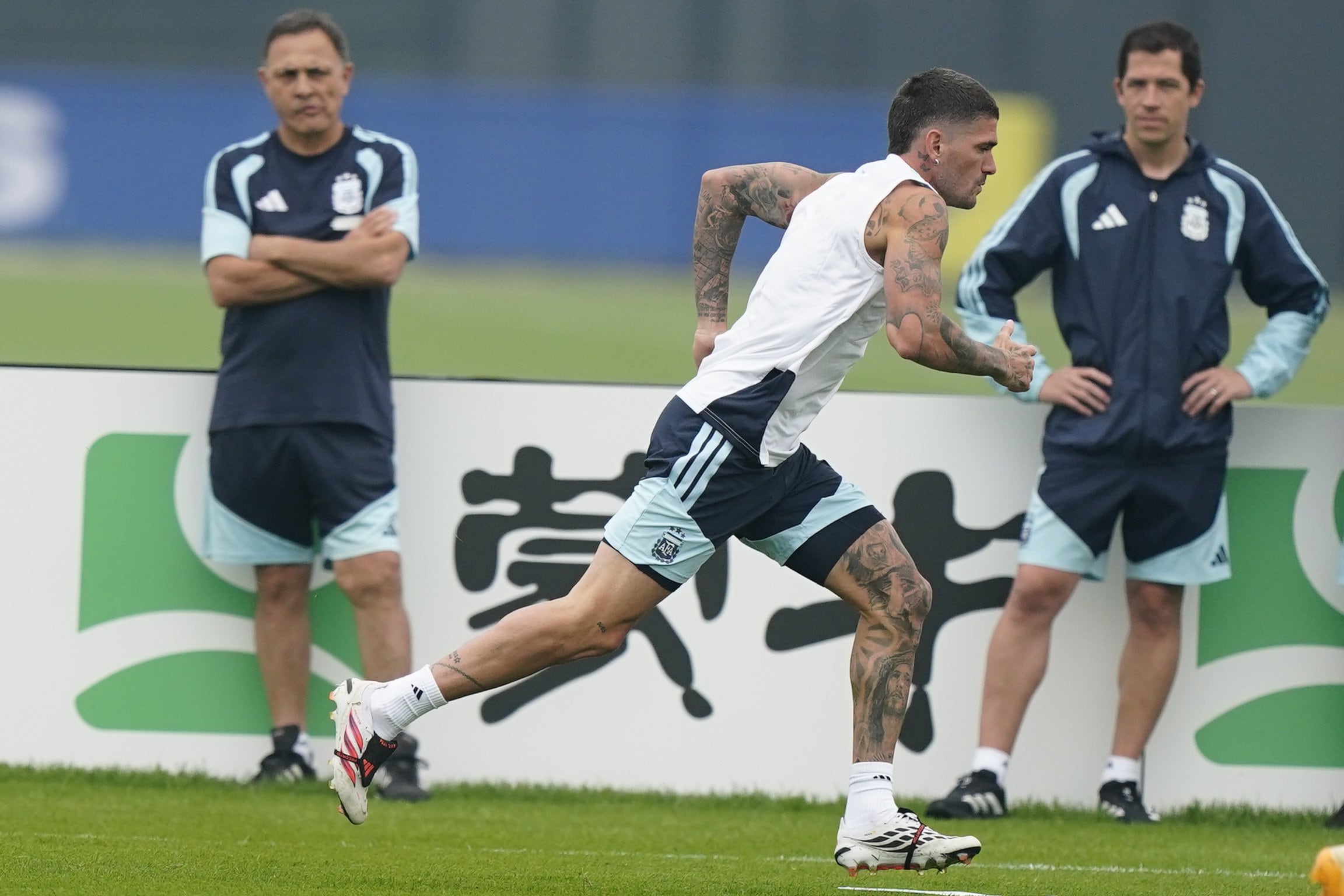 La selección argentina entrena en Nueva Jersey tras el triunfo en la semifinal ante Inglaterra
