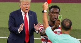 La suspensión de la roja a Folarin Balogun desató una catarata de memes en redes sociales