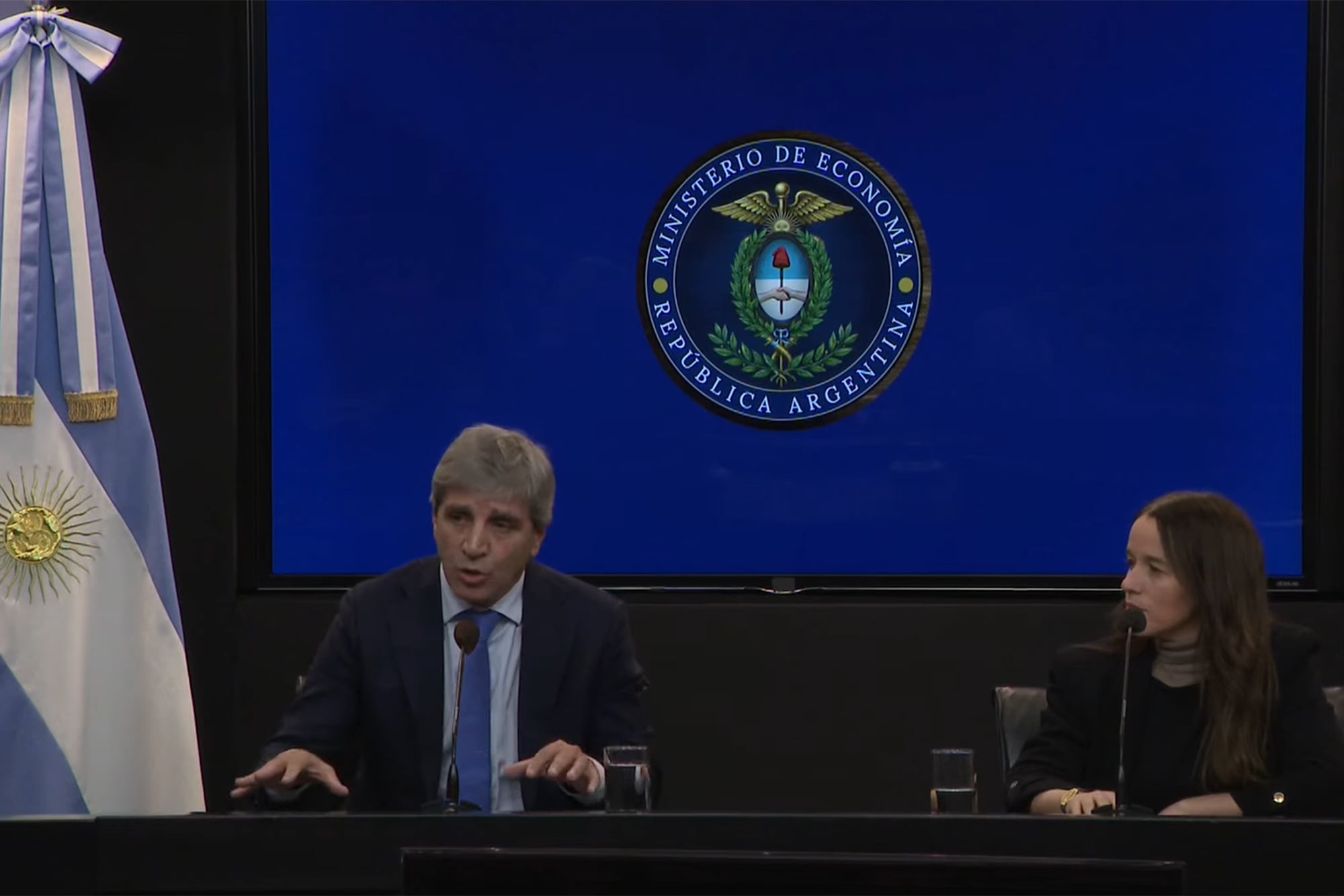 Conferencia de prensa. Presentación del proyecto de modificaciones a la Ley de Inocencia Fiscal.