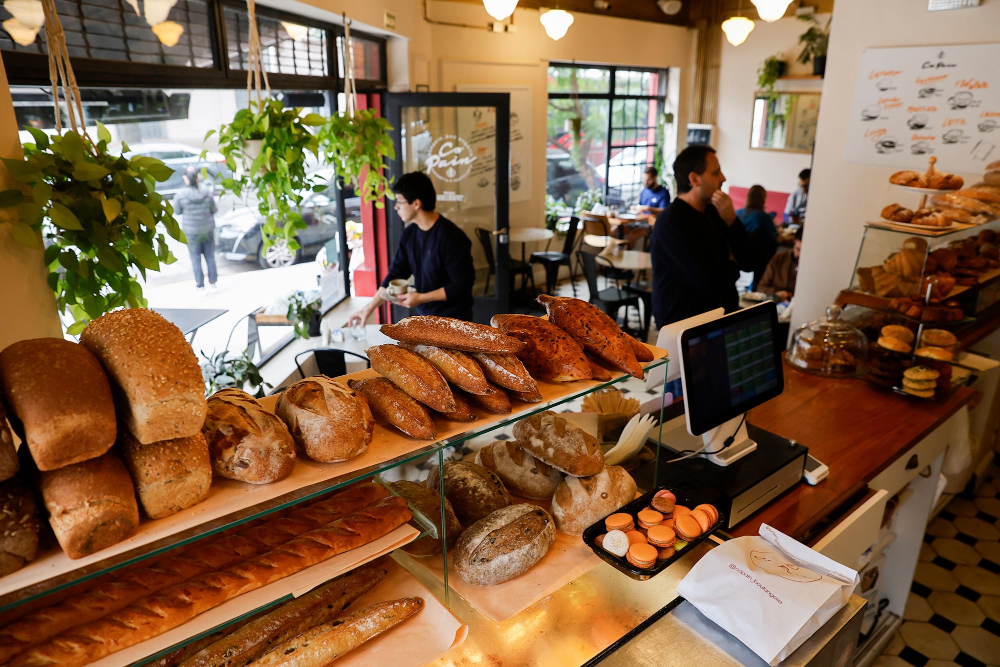 La baguette y el pan de campo, ambos elaborados con fermentación natural