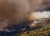 Última hora de los incendios forestales, en directo | El incendio en Ávila obliga a confinar Burgohondo, El Tiemblo y Navaluenga