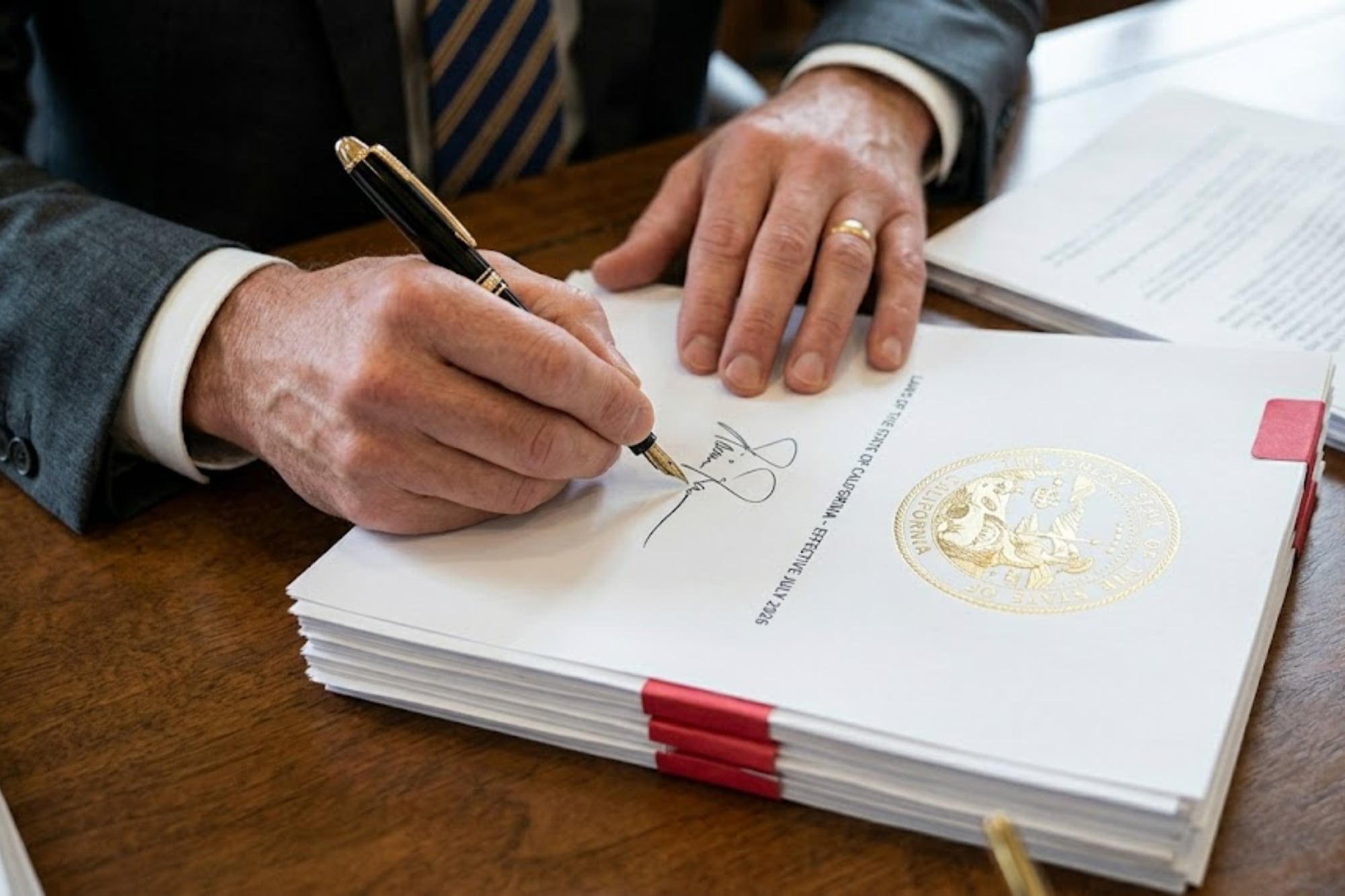 El gobernador Gavin Newsom ratificó esta medida el 30 de junio