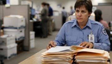 Con efecto inmediato: a quiénes alcanza la nueva regla del Uscis para acelerar los casos de asilo en EE.UU.