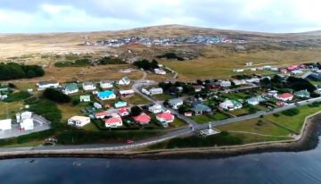 Los kelpers cuestionaron a la Selección argentina por la bandera de Malvinas y le reclamaron a la FIFA que aplique sanciones
