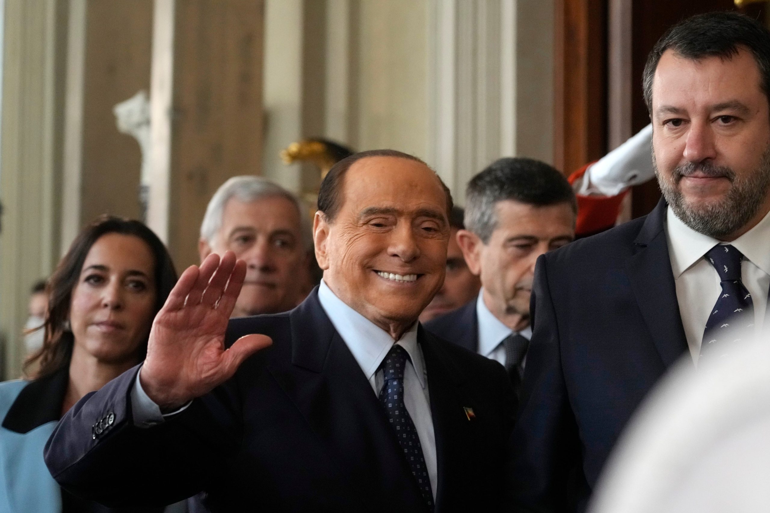 Silvio Berlusconi llegó al poder político de Italia tras con el partido Forza Italia (AP Foto/Gregorio Borgia, Archivo)