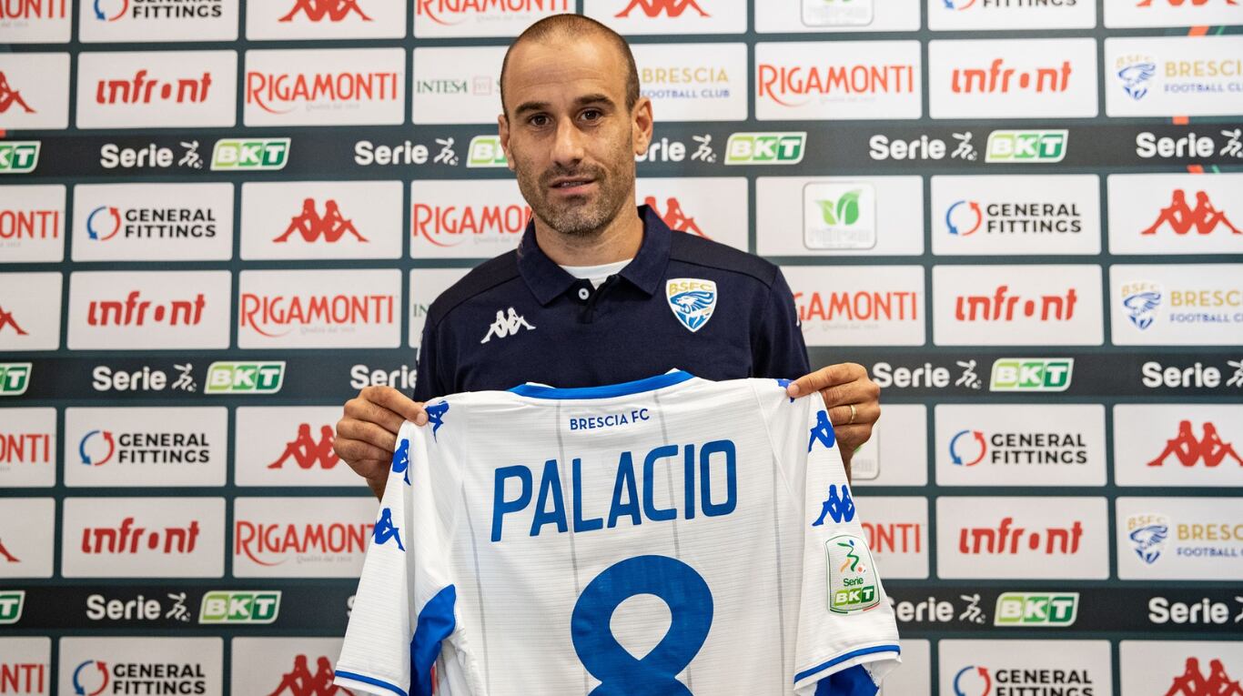 Rodrigo Palacio anotó 6 goles y brindó 4 asistencias en el Brecia Calcio durante la temporada 2021/22. (Foto: @bresciaofficial en X)