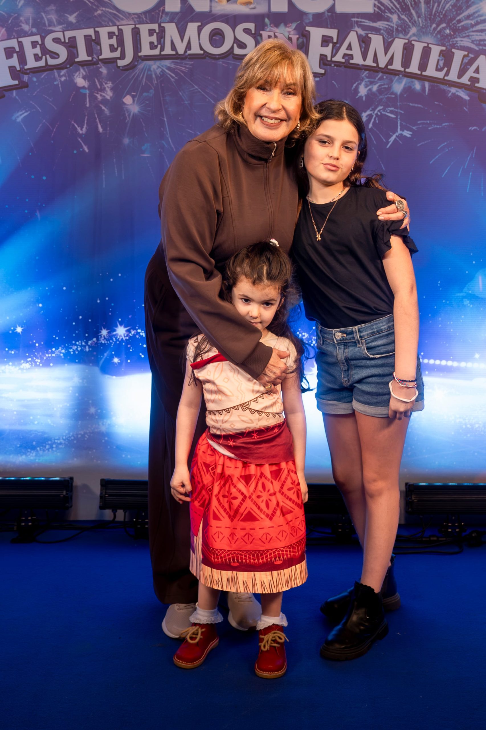 Georgina Barbarossa llevó a sus sobrinas nietas Guadalupe y Josefina