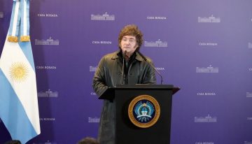 Javier Milei y sus medidas, en vivo: Santilli asumió como jefe de Gabinete y el Presidente se reúne con legisladores libertarios