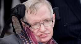 Stephen Hawking, físico: “La inteligencia artificial podría significar el fin de la raza humana”
