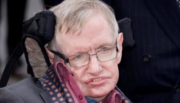 Stephen Hawking, físico: “La inteligencia artificial podría significar el fin de la raza humana”