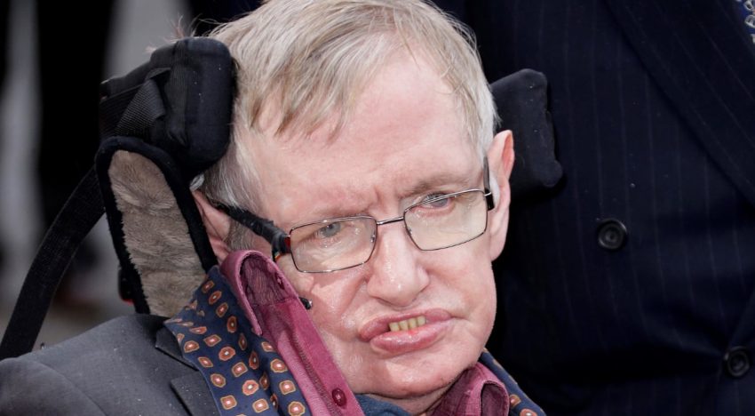 Stephen Hawking, físico: “La inteligencia artificial podría significar el fin de la raza humana”