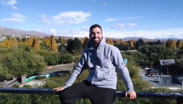Es español, vive en Barcelona, y en 2022 cumplió el sueño de conocer Argentina: “Hay mucho respeto, será una final increíble”