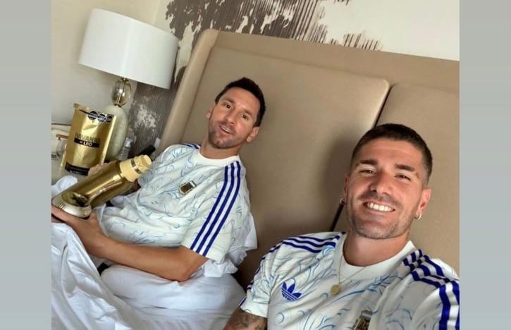 Messi y De Paul mostraron cómo empezaron el día después de vencer a Inglaterra y un detalle ilusionó a todos