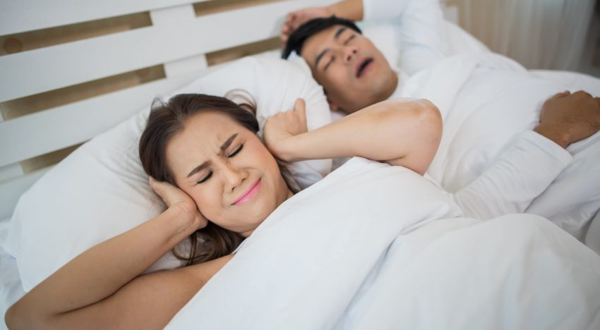Qué es el “Sleep divorce” y por qué cada vez más famosos se unen a esta tendencia