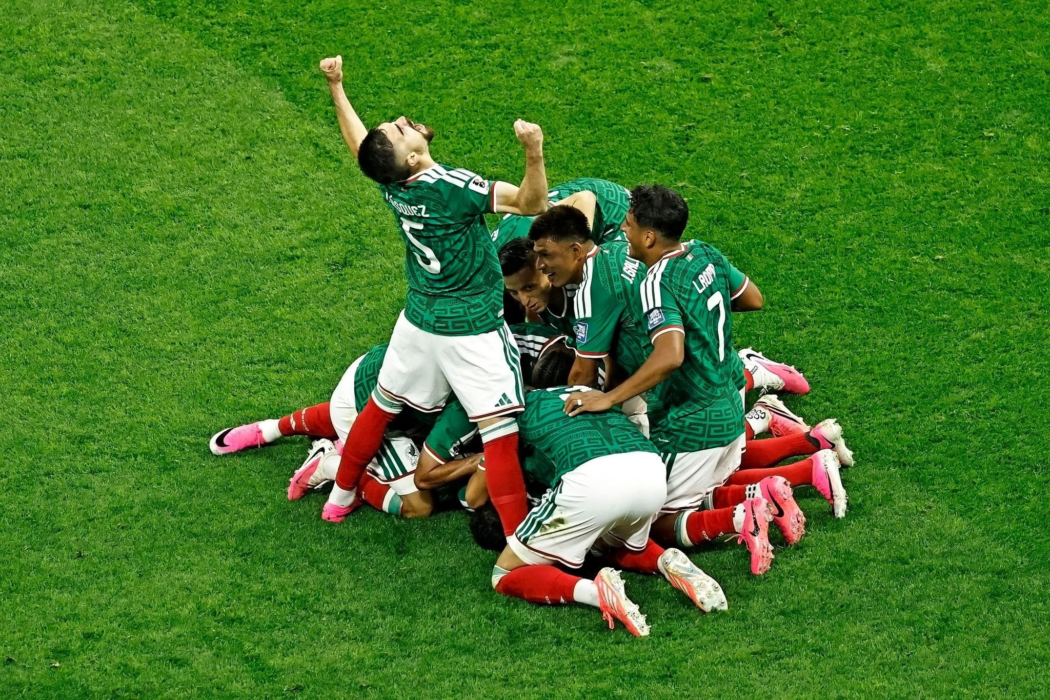 México está invicto y aún no recibió goles en lo que va de la Copa del Mundo; ahora se enfrenta a Inglaterra