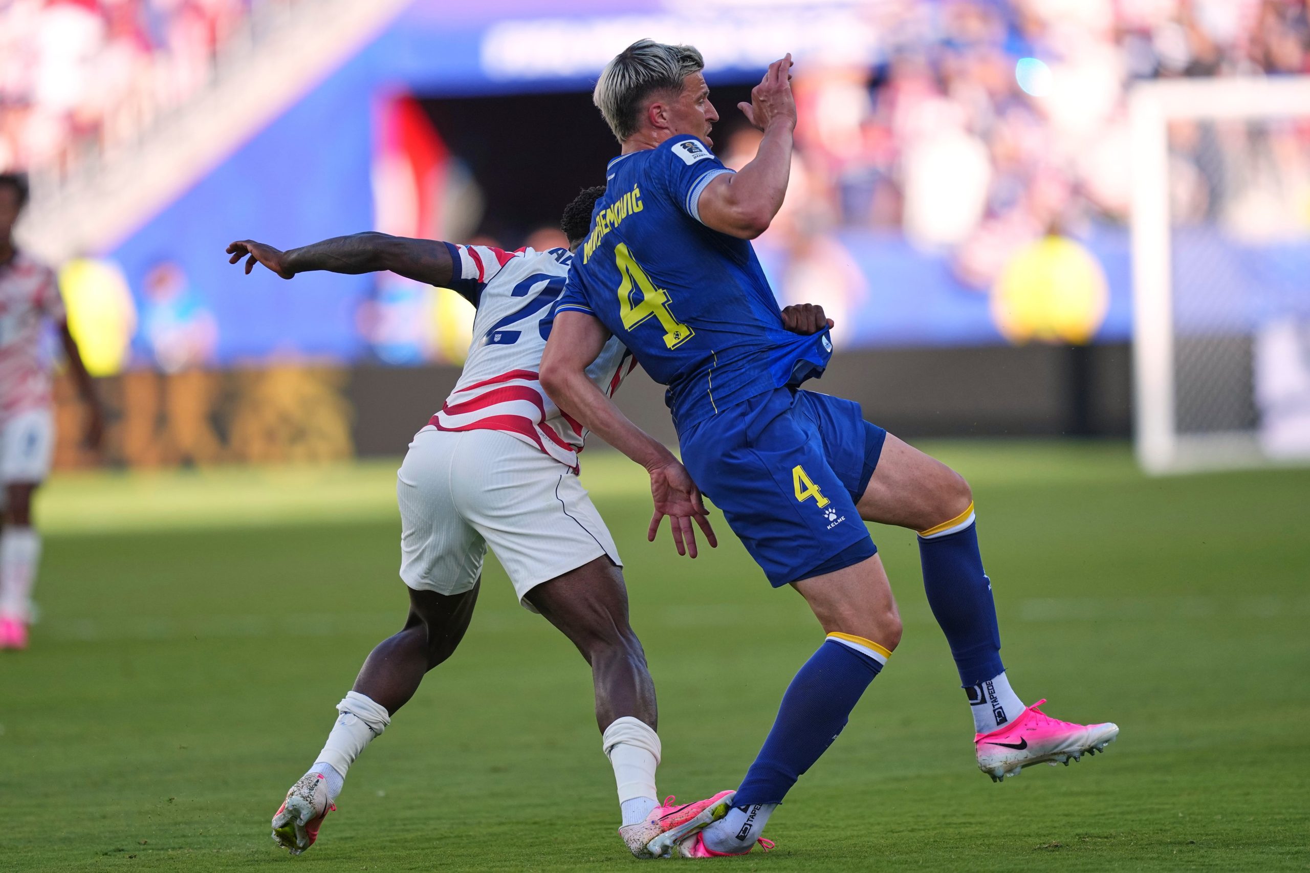 Folarin Balogun fue expulsado en el partido ante Bosnia y Herzegovina, pero finalmente podrá jugar con Estados Unidos ante Bélgica