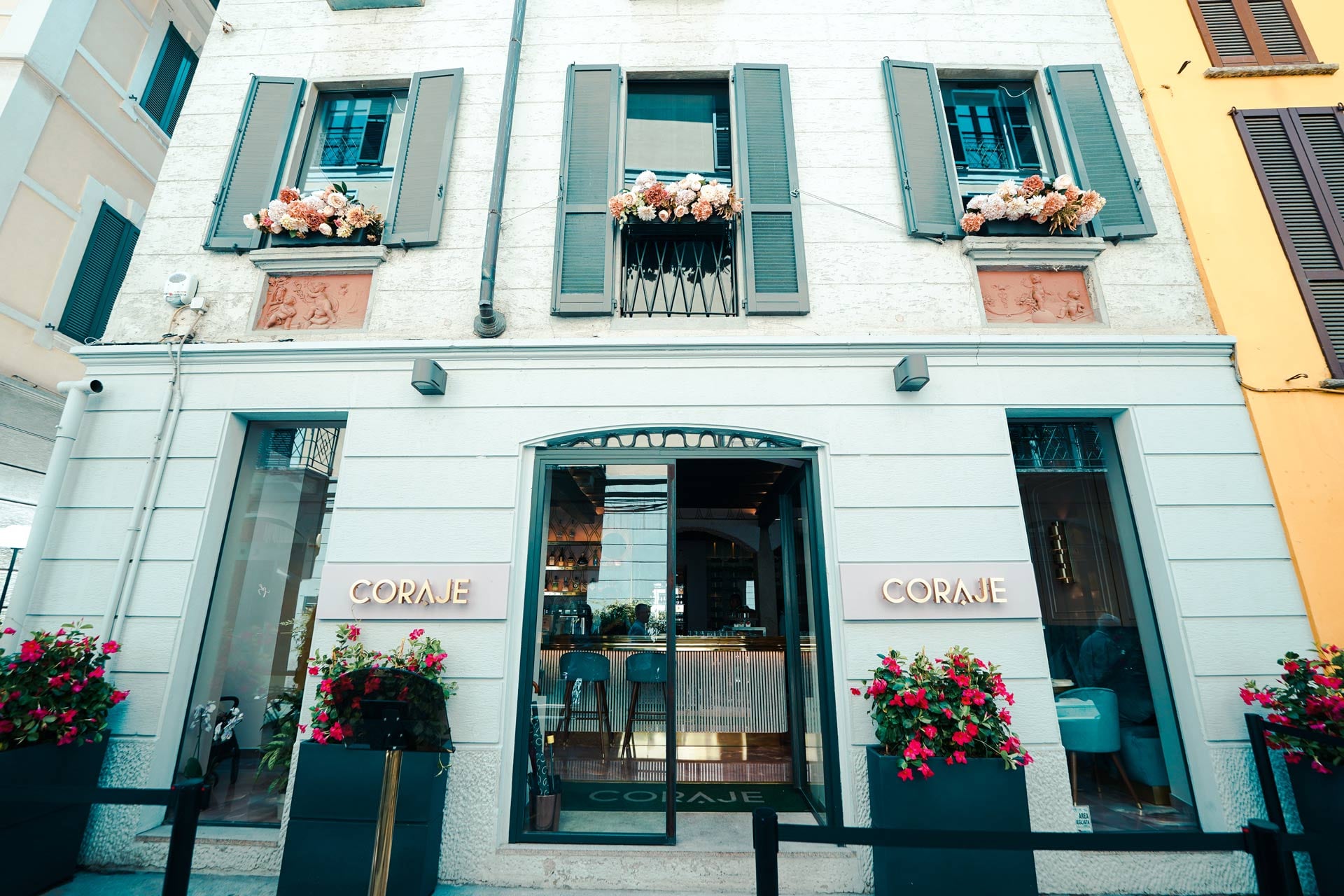 Coraje Milano se encuentra en el barrio de Brera y se inauguró en 2022