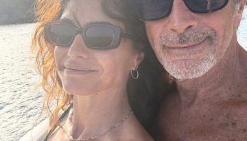 Nicolás Repetto y Florencia Raggi. Las fotos de sus vacaciones en el Mediterráneo que incluyeron un especial reencuentro