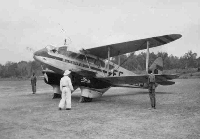 Un avión Dragon Rapid fue el que trasladó a Francisco Franco de las Islas Canarias a Tetuán, capital del Protectorado Español en Marruecos, que existió entre 1912 y 1956