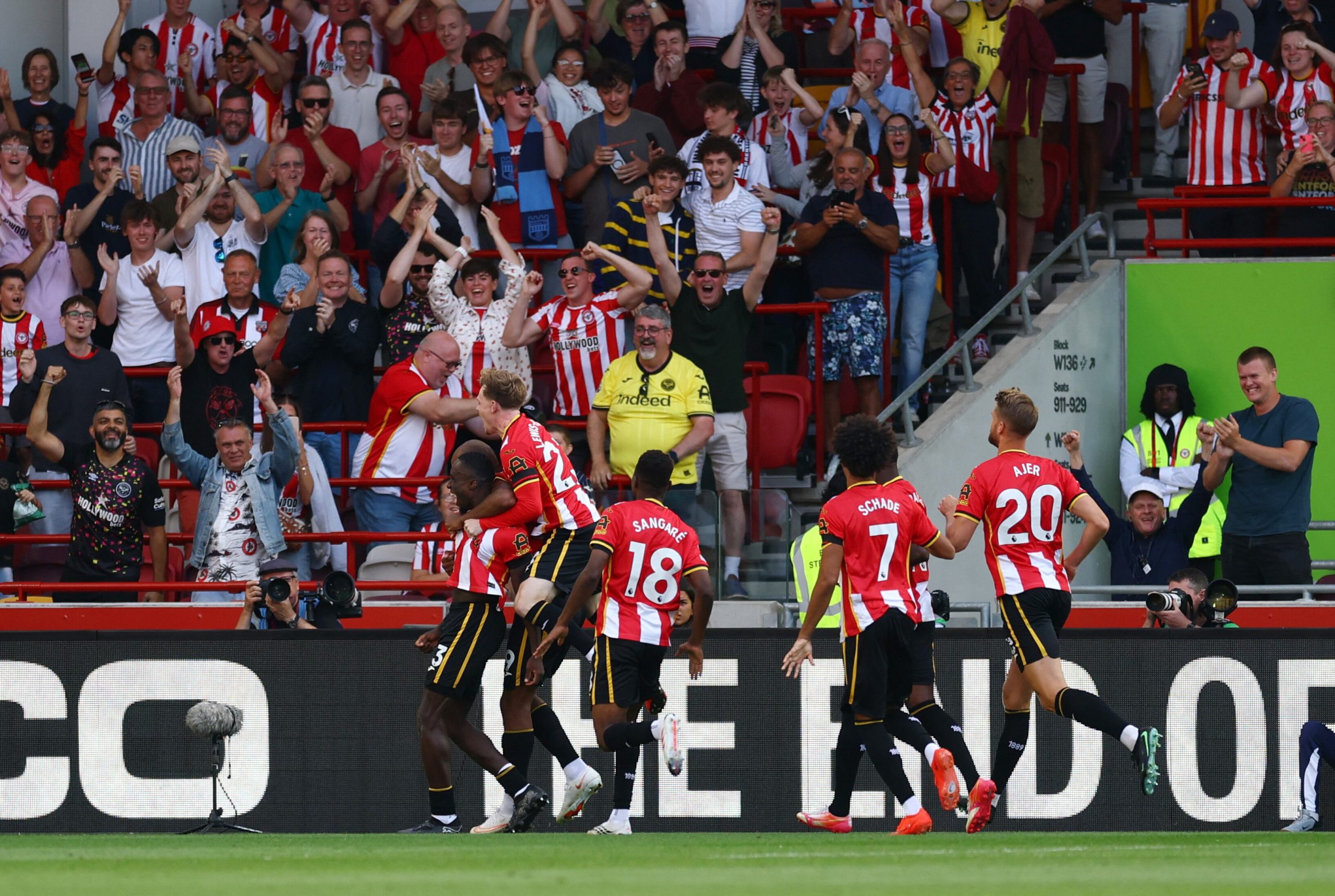 Brentford vs Tottenham por la fecha 1 de la Premier League del 2026.