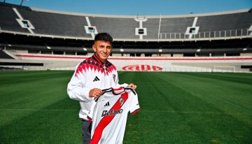 Thiago Almada contó quién lo convenció de jugar en River y reveló el detalle que definió su llegada: “Sé a dónde vine”