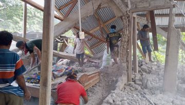Un terremoto de magnitud 7,7 sacudió a Indonesia, provocó réplicas de hasta 6,9 y dejó al menos 47 muertos: los impactantes videos