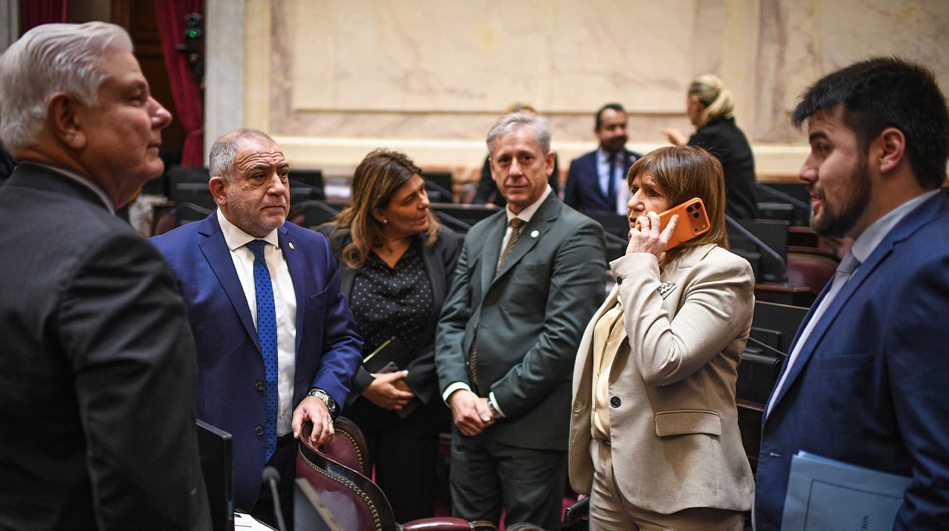 Patricia Bullrich trabaja en conseguir los votos en el Senado para avanzar con la reforma política, uno de los principales objetivos del Gobierno.  (Foto: Comunicación Senado / Charly Díaz Azcue).