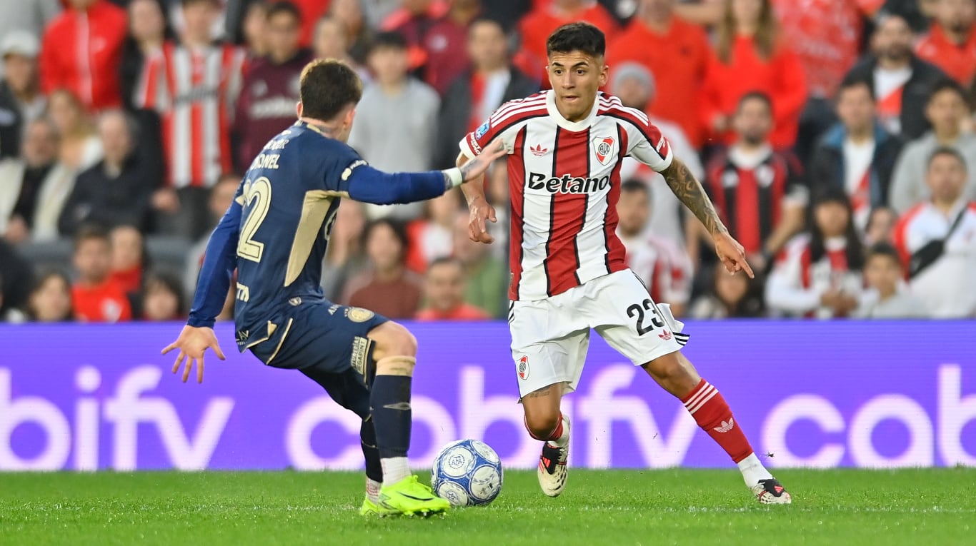Thiago Almada hizo su debut en River contra Argentinos. (Foto: Prensa River)