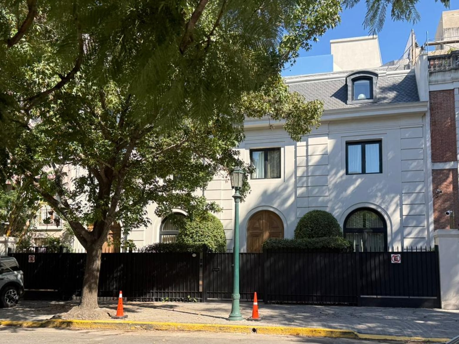 La casa de Thiel pasó por un proceso de modernización integral por sus dueños anteriores