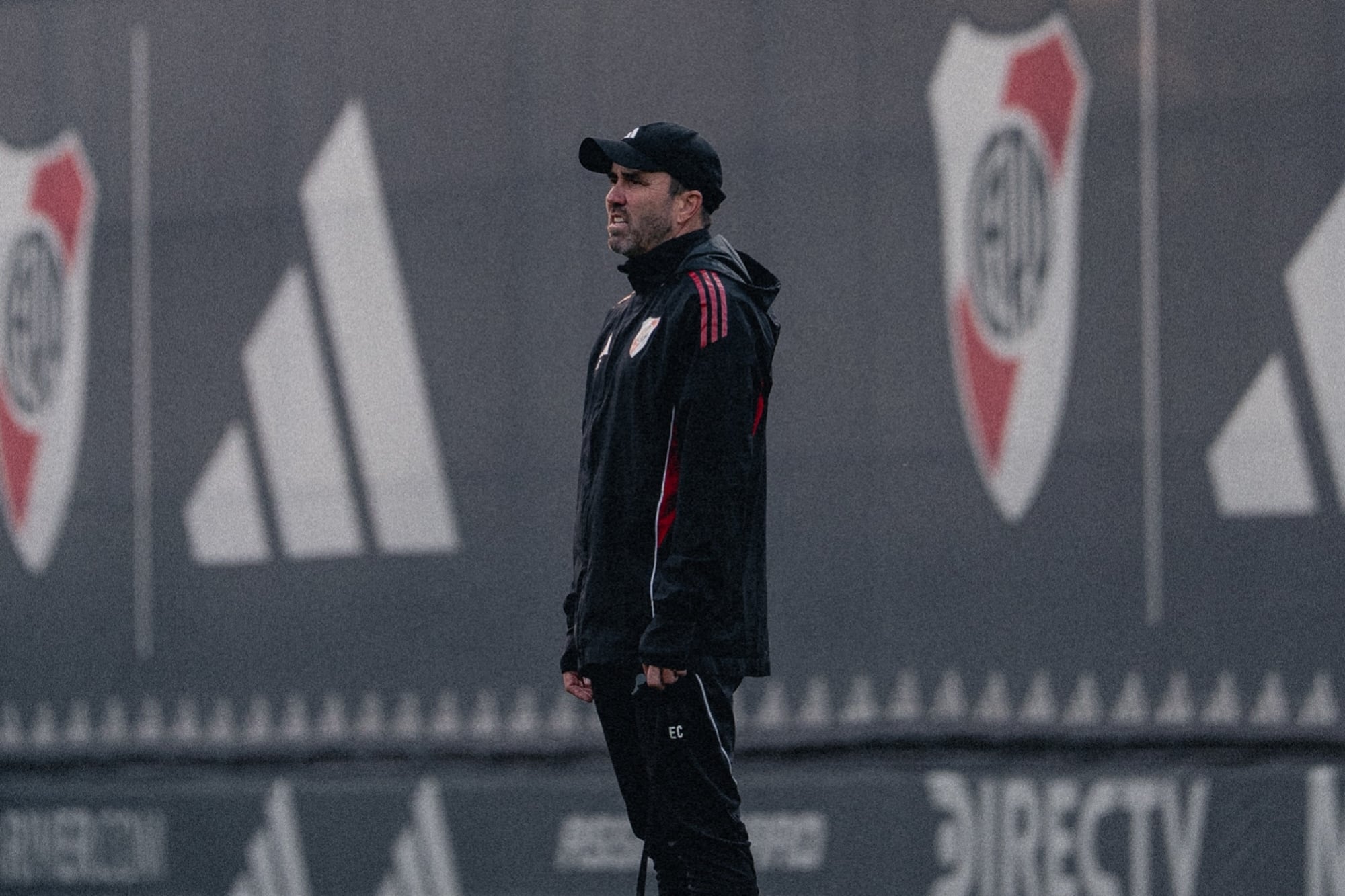 Eduardo Coudet no encuentra respuestas en sus jugadores, pero les dio un mensaje de aliento
