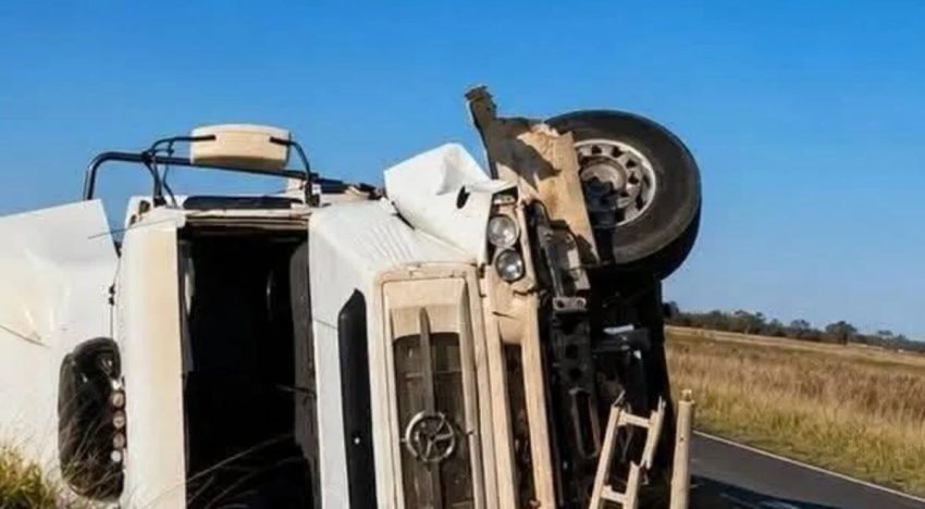 Quiso pasar a un camión en plena ruta 14 y provocó un choque múltiple: hay tres heridos