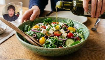 Sal, aceite o vinagre: un chef con cinco estrellas Michelin explica cuál es el orden correcto para condimentar una ensalada