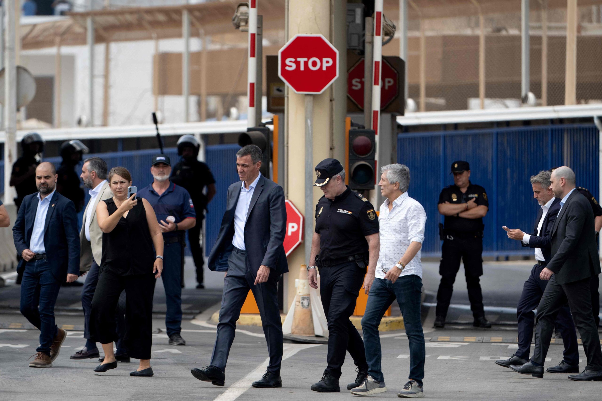 El presidente del Gobierno español, Pedro Sánchez, durante su visita del viernes a Ceuta en medio de la crisis migratoria