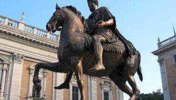 Marco Aurelio: “Cuando te levantes por la mañana, piensa en el privilegio de vivir: respirar, pensar, disfrutar, amar”