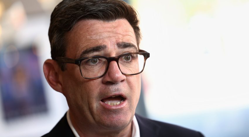 Burnham interviene para evitar la liberación anticipada de dos condenados por la muerte de un policía
