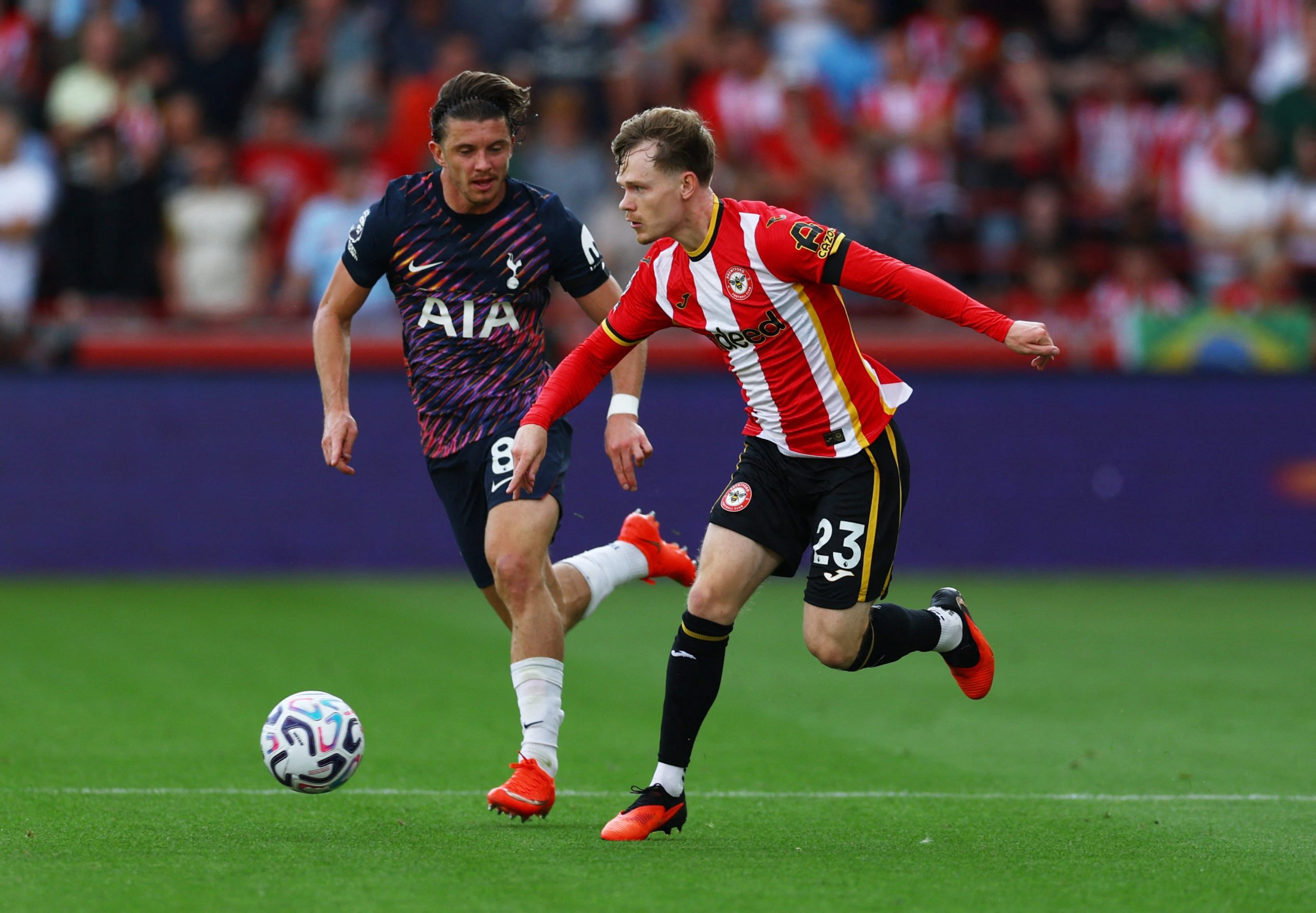 Brentford vs Tottenham por la fecha 1 de la Premier League del 2026.