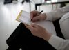 Por qué escribir la lista de compras en papel puede mejorar la concentración, según la psicología