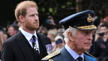 “No es bienvenida”. La llamada del príncipe Carlos que impidió a Meghan despedir a Isabel II en Balmoral
