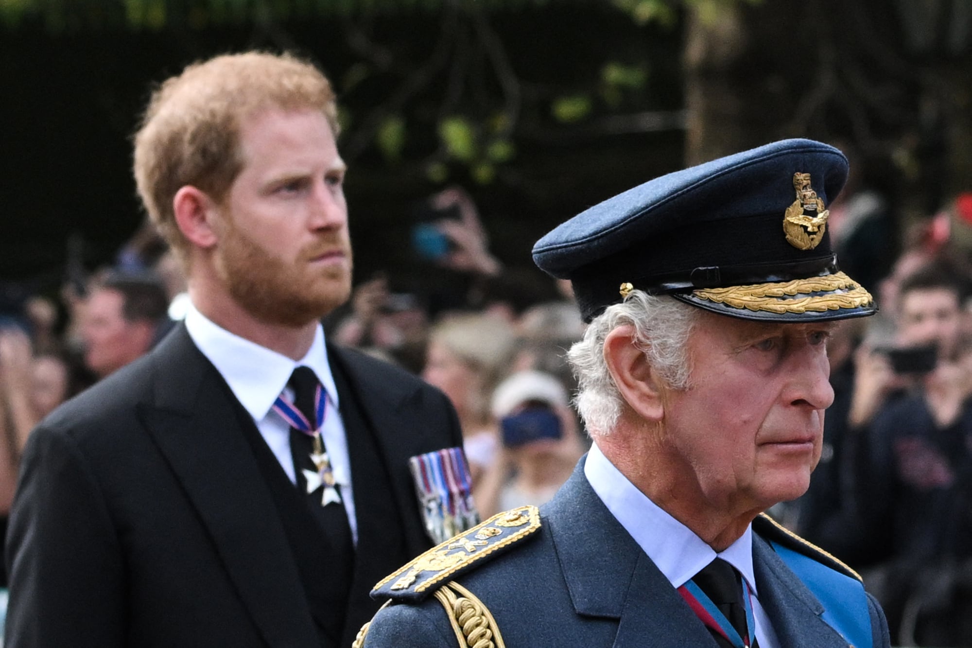 Una nueva biografía sostiene que el entonces príncipe de Gales intervino para que Meghan no acompañara a su hijo a Balmoral (Photo by LOIC VENANCE / AFP)
