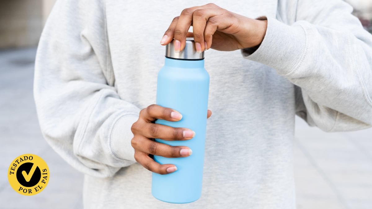 Probamos las mejores botellas inteligentes autolimpiables. GETTY IMAGES.
